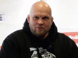 Nyt puhuu Immu – pahoinpitelystä epäilty Toni Hakala pysyy IFC:n ottelukortilla Immulta Mika "Immu" Ilmen Immun Fight Club Toni Hakala