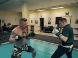 Aki Manninen julkaisi treenivideon – näin nyrkkeily sujuu Aki Manninen