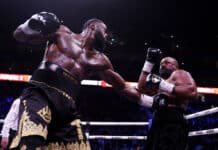 Deontay Wilder pyysi anteeksi ja julisti rakkautta kesken ottelun – painoi heti perään Derek Chisoran luvunlaskuun Deontay Wilder