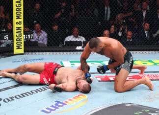 Jäätävää draamaa! Jalkansa loukannut Carlos Ulberg nukutti vastustajansa UFC:n mestaruusottelussa Carlos Ulberg UFC