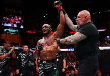 Kamaru Usman vaihtaa painoluokkaa ylemmäksi UFC:ssä – kohtaa huippuottelussa Dricus Du Plessisin Kamaru Usman