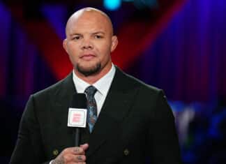 Entistä UFC-ottelija Anthony Smithiä kohtaan rajuja syytöksiä – yritti ajaa autolla vaimonsa yli Anthony Smith